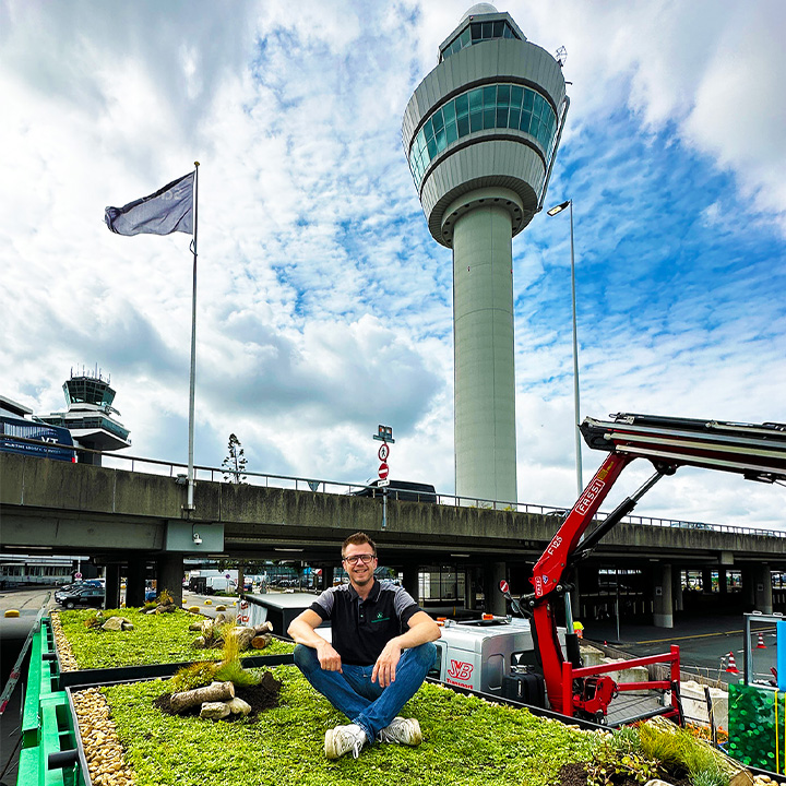 Wouter Post op het dak